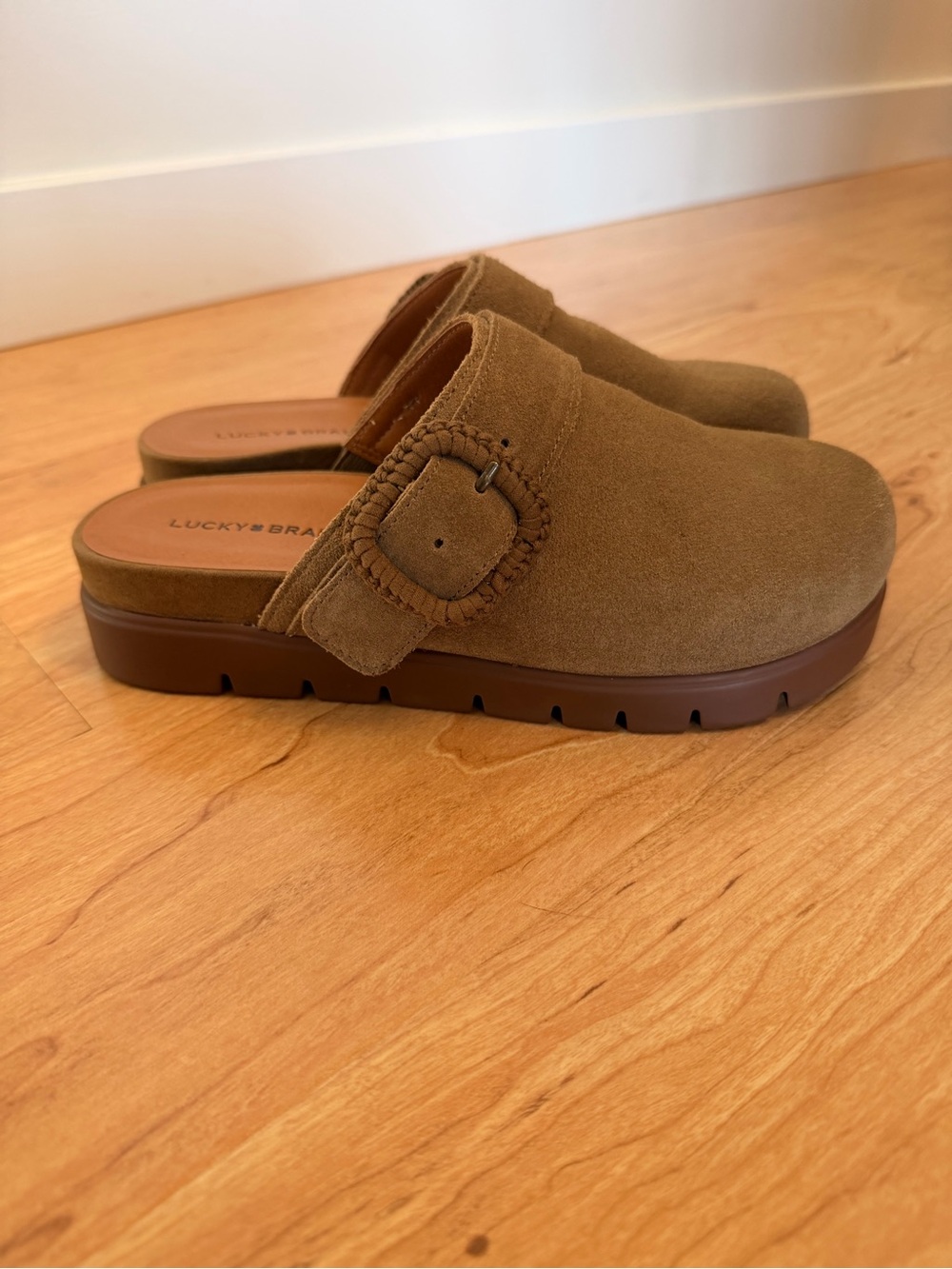 Lucky Brand Sachie Clogs 6.5 EU37